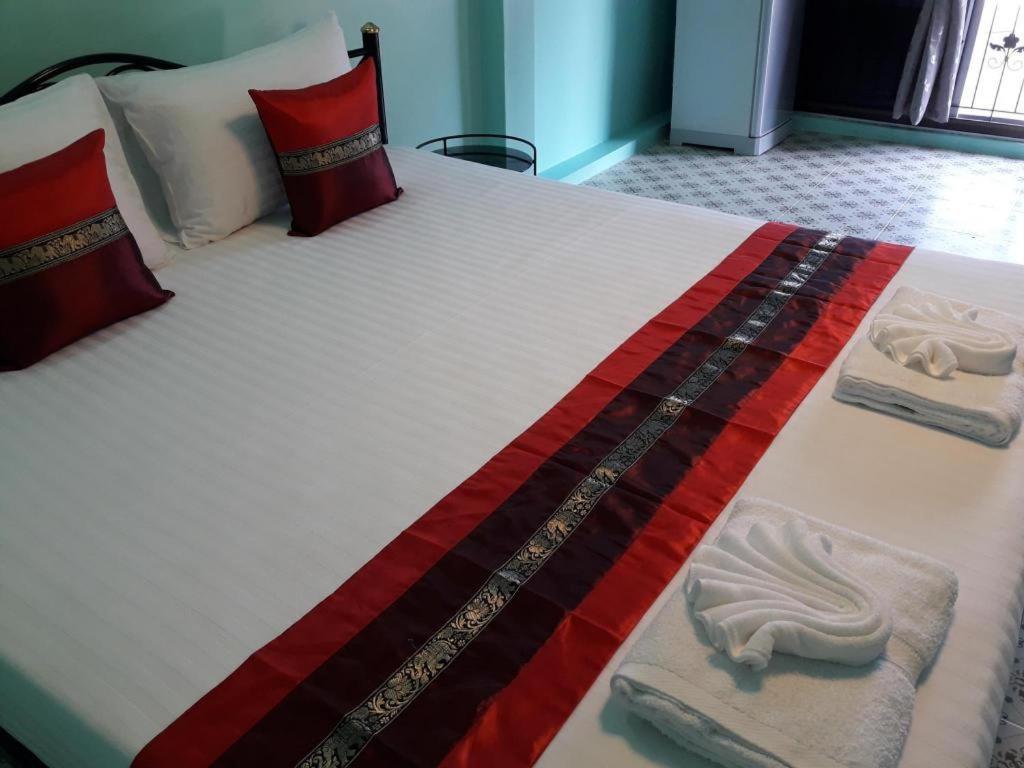 Hotel Oyo 769 Ban Thassanee Chiang Mai Esterno foto