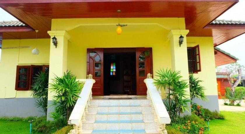 Hotel Oyo 769 Ban Thassanee Chiang Mai Esterno foto