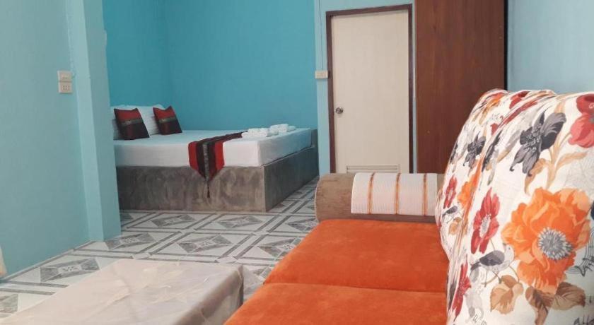 Hotel Oyo 769 Ban Thassanee Chiang Mai Esterno foto