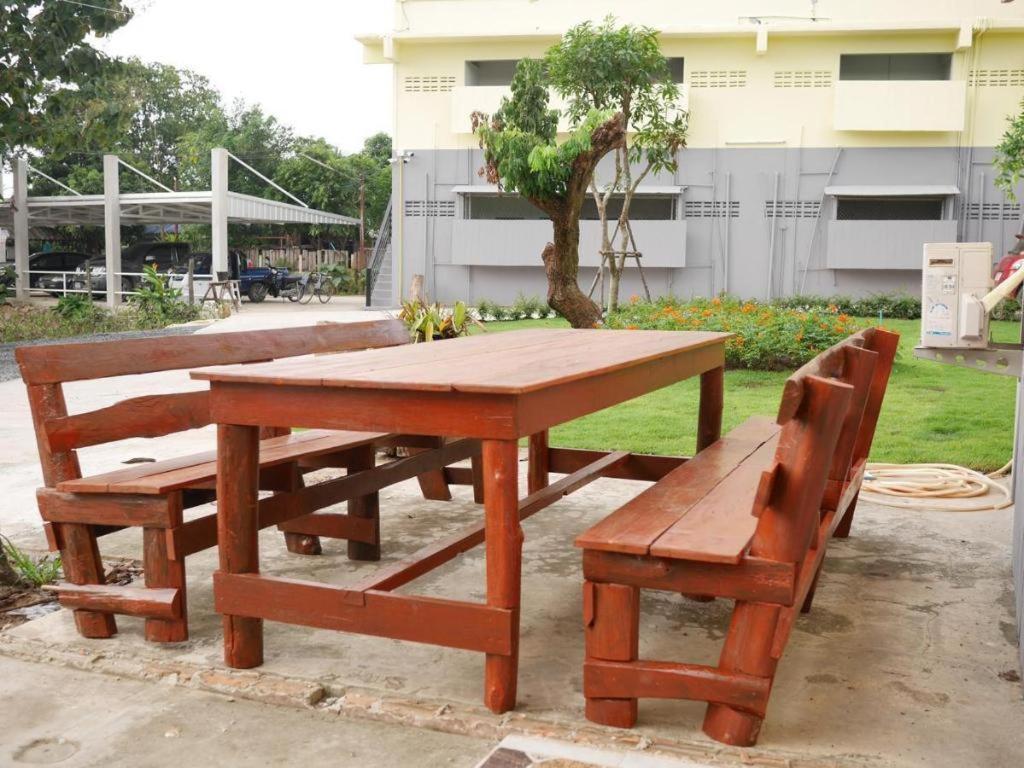 Hotel Oyo 769 Ban Thassanee Chiang Mai Esterno foto